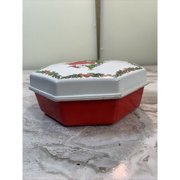 Ullman Co. Vintage Santa Claus Octagon Cookie Tin Christmas Plastic Set Of 3 - Picture 10 of 11